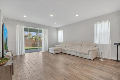 Casa en venta en Orlando, Florida, 4 dormitorios, 251.95 m2 № 1876561 - foto 23