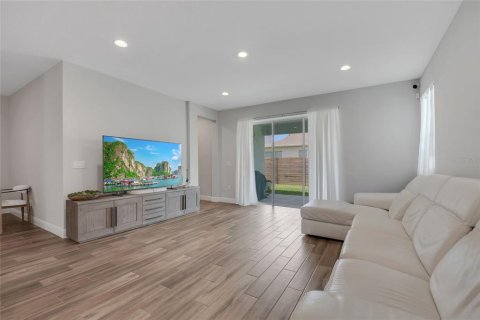 Casa en venta en Orlando, Florida, 4 dormitorios, 251.95 m2 № 1876561 - foto 27