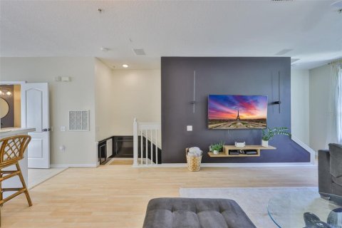 Townhouse in Tampa, Florida 3 bedrooms, 171.31 sq.m. № 1829217 - photo 11