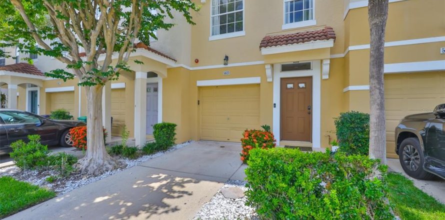 Townhouse in Tampa, Florida 3 bedrooms, 171.31 sq.m. № 1829217