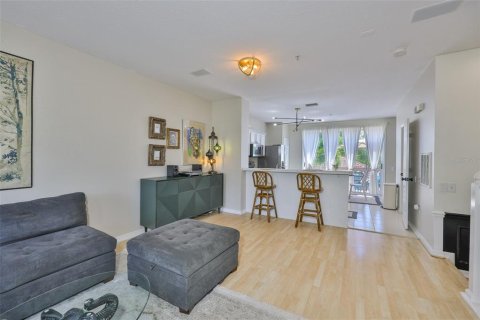 Townhouse in Tampa, Florida 3 bedrooms, 171.31 sq.m. № 1829217 - photo 15