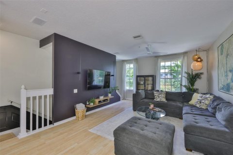 Townhouse in Tampa, Florida 3 bedrooms, 171.31 sq.m. № 1829217 - photo 9
