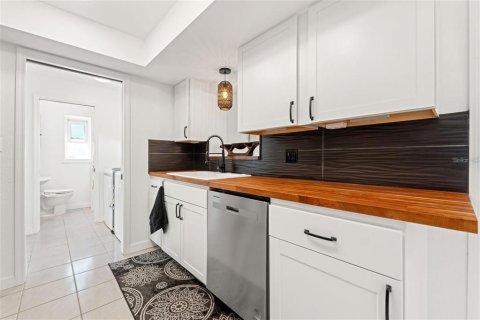 Casa en venta en Tarpon Springs, Florida, 3 dormitorios, 138.89 m2 № 1654062 - foto 8