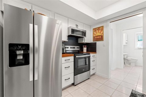 Casa en venta en Tarpon Springs, Florida, 3 dormitorios, 138.89 m2 № 1654062 - foto 9