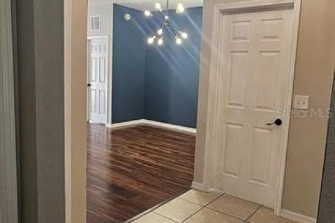 Villa ou maison à louer à Wesley Chapel, Floride: 3 chambres, 141.95 m2 № 2388166 - photo 8