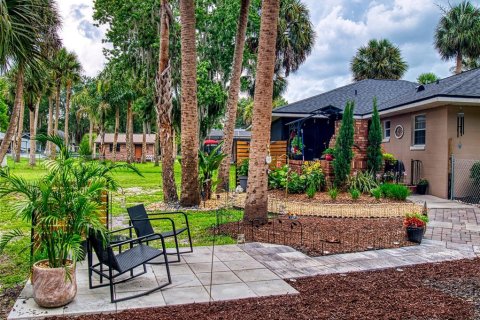House in DeLand, Florida 3 bedrooms, 130.16 sq.m. № 2230415 - photo 29