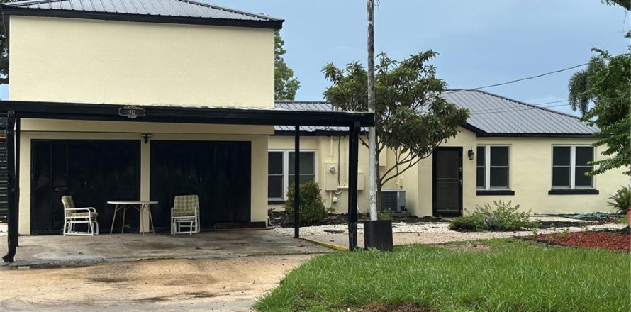 Immobilier commercial à Winter Haven, Floride 5 chambres, 260.13 m2 № 1894797