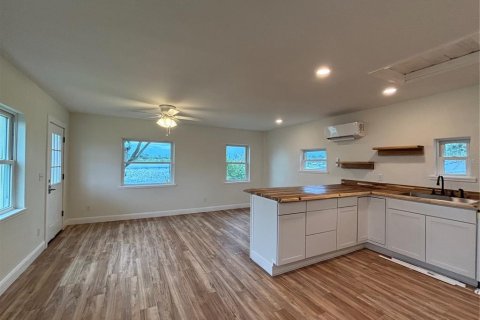 Immobilier commercial à vendre à Winter Haven, Floride: 5 chambres, 260.13 m2 № 1894797 - photo 18