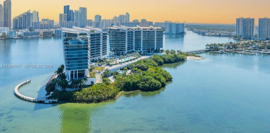 Condominio en Aventura, Florida, 5 dormitorios  № 2027572