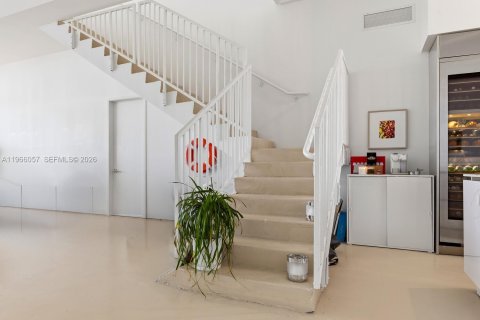 Condominio en venta en Aventura, Florida, 5 dormitorios, 410.35 m2 № 2027572 - foto 29