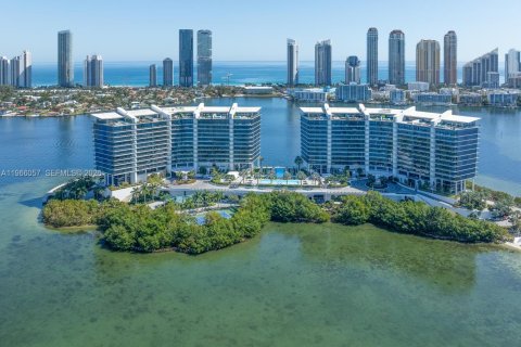 Condominio en venta en Aventura, Florida, 5 dormitorios, 410.35 m2 № 2027572 - foto 2