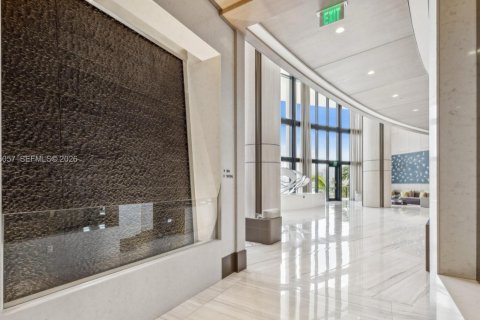 Condominio en venta en Aventura, Florida, 5 dormitorios, 410.35 m2 № 2027572 - foto 23