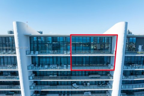 Condominio en venta en Aventura, Florida, 5 dormitorios, 410.35 m2 № 2027572 - foto 4