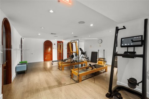 Condo in Miami Beach, Florida, 3 bedrooms  № 2072974 - photo 29