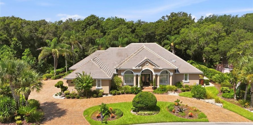 House in Palm Coast, Florida 3 bedrooms, 306.48 sq.m. № 2298085