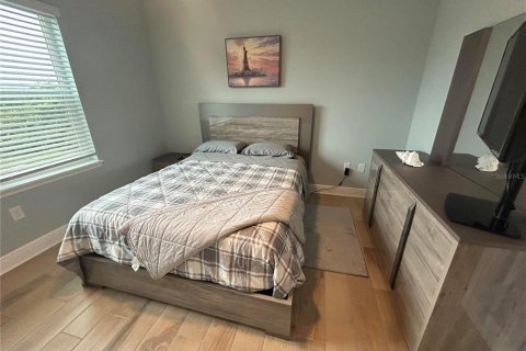 Снять в аренду кондоминиум в Брейдентон, Флорида 6 комнат, 172.52м2, № 1916817 - фото 17