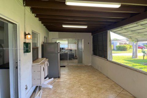 Casa en venta en Margate, Florida, 2 dormitorios, 116.78 m2 № 1688926 - foto 21