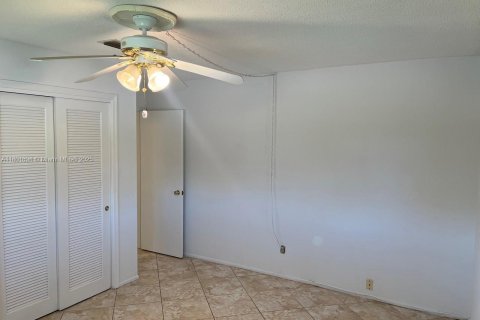 Casa en venta en Margate, Florida, 2 dormitorios, 116.78 m2 № 1688926 - foto 12