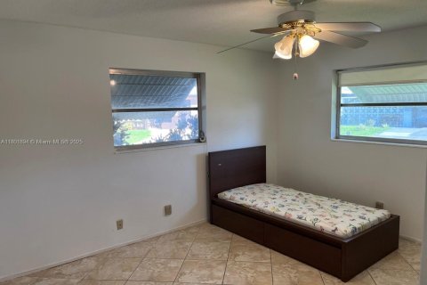 Casa en venta en Margate, Florida, 2 dormitorios, 116.78 m2 № 1688926 - foto 11