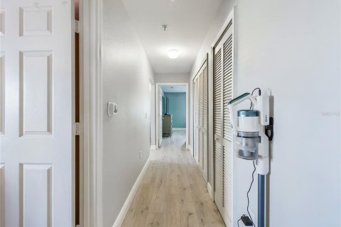 Снять в аренду кондоминиум в Сарасота, Флорида 3 комнаты, 122.72м2, № 1839991 - фото 30