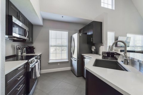 Condo in Sarasota, Florida, 2 bedrooms  № 1839991 - photo 8