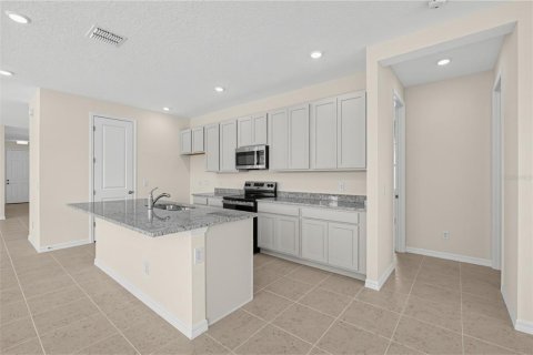 Villa ou maison à vendre à Kissimmee, Floride: 3 chambres, 206.8 m2 № 2419934 - photo 9