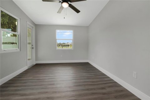 Villa ou maison à vendre à Tampa, Floride: 3 chambres, 137.12 m2 № 2208853 - photo 19