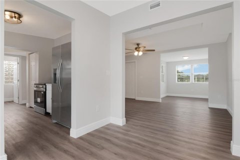 Villa ou maison à vendre à Tampa, Floride: 3 chambres, 137.12 m2 № 2208853 - photo 12