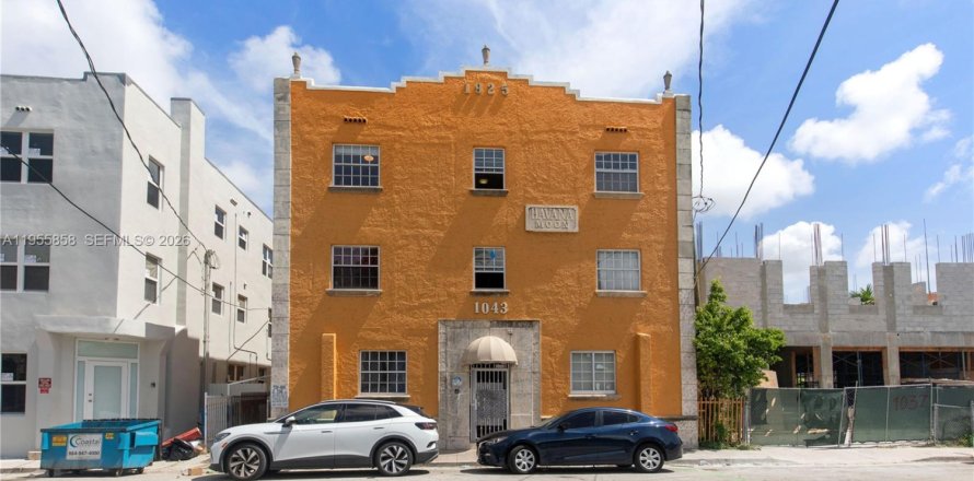 Condo in Miami, Florida, 2 bedrooms  № 2009841