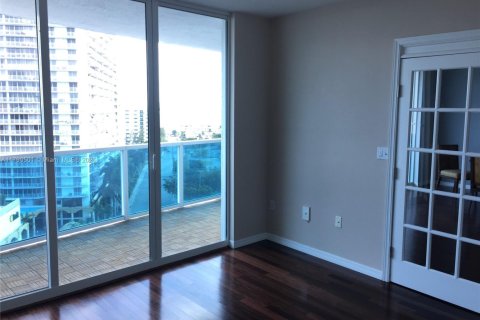 Condo in North Bay Village, Florida, 2 bedrooms  № 1731456 - photo 16