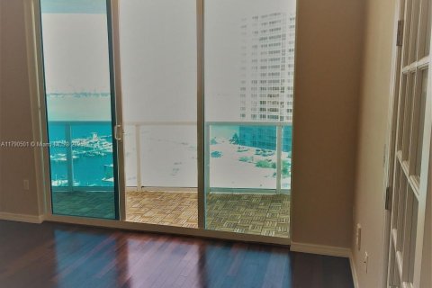 Condo in North Bay Village, Florida, 2 bedrooms  № 1731456 - photo 14