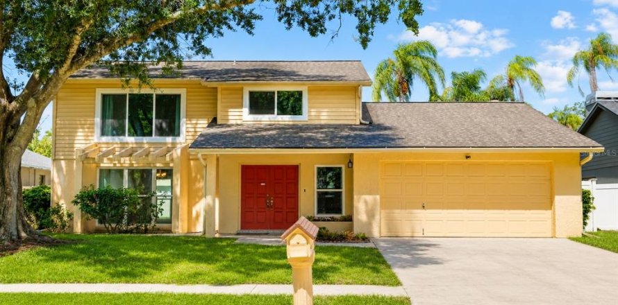 Villa ou maison à Tampa, Floride 4 chambres, 213.49 m2 № 2199130