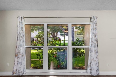 Villa ou maison à vendre à Tampa, Floride: 4 chambres, 213.49 m2 № 2199130 - photo 6
