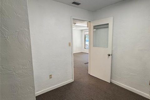 Immobilier commercial à louer à Gainesville, Floride: 80.27 m2 № 2430866 - photo 15