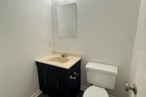Immobilier commercial à louer à Gainesville, Floride: 80.27 m2 № 2430866 - photo 18