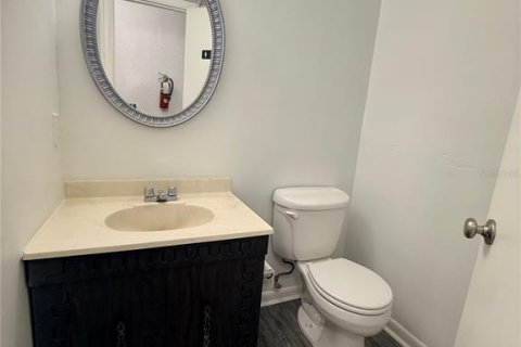 Immobilier commercial à louer à Gainesville, Floride: 80.27 m2 № 2430866 - photo 19