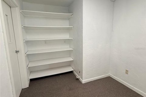 Immobilier commercial à louer à Gainesville, Floride: 80.27 m2 № 2430866 - photo 14