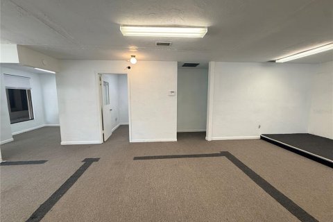 Immobilier commercial à louer à Gainesville, Floride: 80.27 m2 № 2430866 - photo 12
