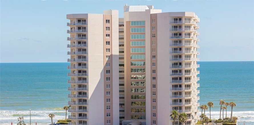 Condo in Daytona Beach, Florida, 3 bedrooms № 1914928
