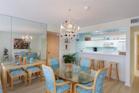 Condo in Daytona Beach, Florida, 3 bedrooms  № 1914928 - photo 29