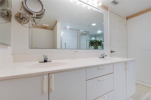 Condo in Daytona Beach, Florida, 3 bedrooms  № 1914928 - photo 25