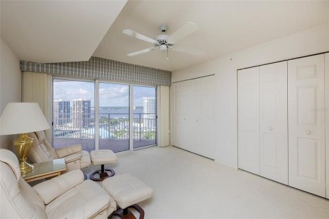 Condo in Daytona Beach, Florida, 3 bedrooms  № 1914928 - photo 20