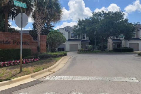 Touwnhouse à vendre à Orlando, Floride: 3 chambres, 114.64 m2 № 2096202 - photo 18