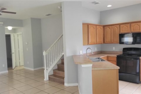 Touwnhouse à vendre à Orlando, Floride: 3 chambres, 114.64 m2 № 2096202 - photo 7