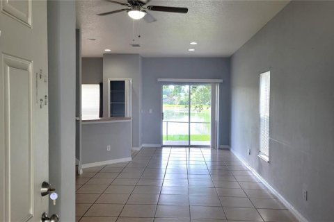 Touwnhouse à vendre à Orlando, Floride: 3 chambres, 114.64 m2 № 2096202 - photo 4