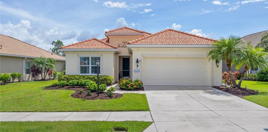 House in Venice, Florida 3 bedrooms, 200.02 sq.m. № 1887078