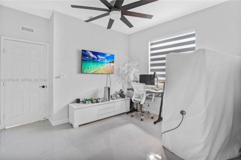 Купить виллу или дом в Хомстед, Флорида 3 спальни, 166.02м2, № 2033999 - фото 16