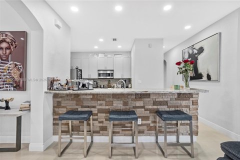 Купить виллу или дом в Хомстед, Флорида 3 спальни, 166.02м2, № 2033999 - фото 6