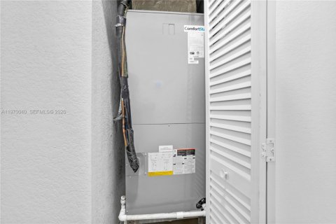 Купить виллу или дом в Хомстед, Флорида 3 спальни, 166.02м2, № 2033999 - фото 22