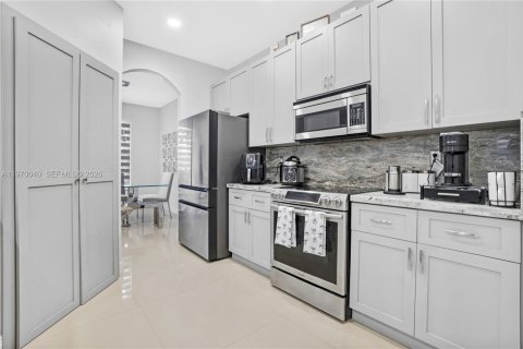 Купить виллу или дом в Хомстед, Флорида 3 спальни, 166.02м2, № 2033999 - фото 7